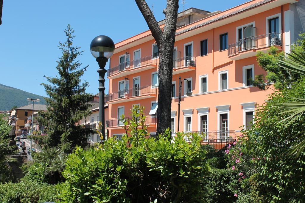 Hotel La Villa Ceccano Buitenkant foto
