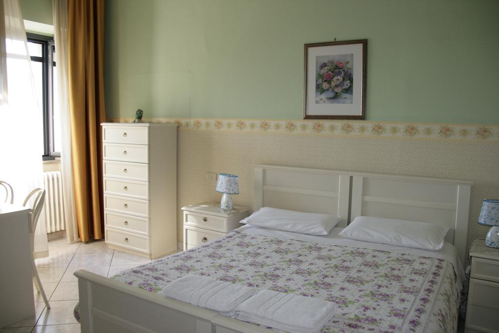 Hotel La Villa Ceccano Kamer foto