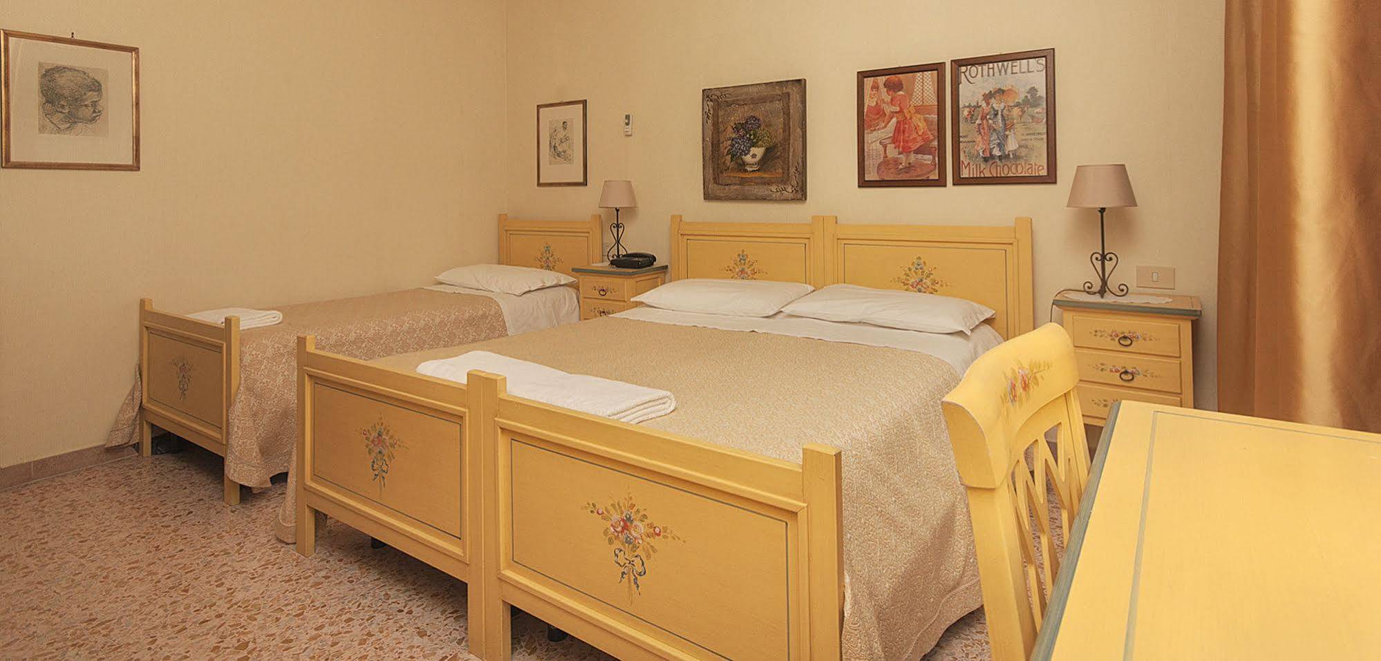 Hotel La Villa Ceccano Buitenkant foto